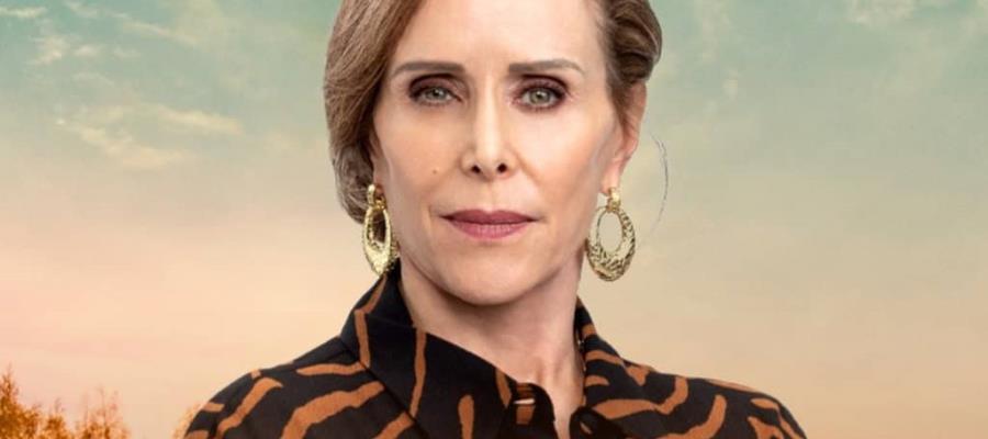 Luz María Jerez celebra 45 años de carrera y platica con Telereportaje Luz María Jerez celebra 45 años de carrera y platica con Telereportaje