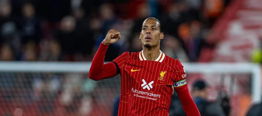 Virgil van Dijk, en negociaciones para seguir en Liverpool