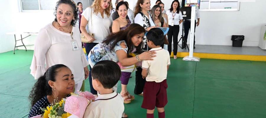 Supervisan atención a niños en Centros de Atención Infantil