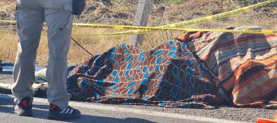Hallan 10 cuerpos en Culiacán; 7 estaban apilados en carretera a Mazatlán