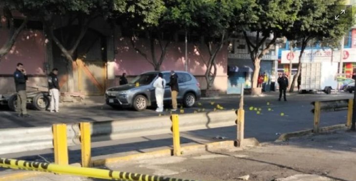 Atacan a balazos a pareja en CDMX