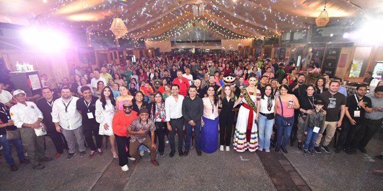 Festival del Chocolate rompe récord: acuden más de 200 mil visitantes