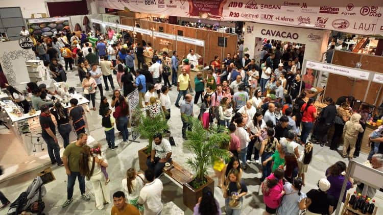 Festival del Chocolate rompe récord: acuden más de 200 mil visitantes