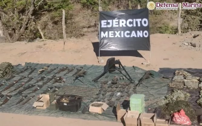 Decomisa Ejército drogas y armas con valor superior a 122 mdp en Sinaloa