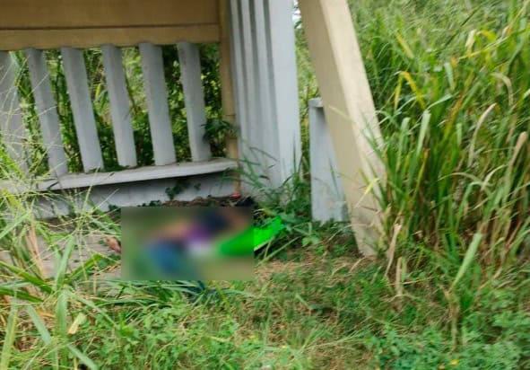 Dejan cuerpos de 2 mujeres en parada del transporte en Macultepec