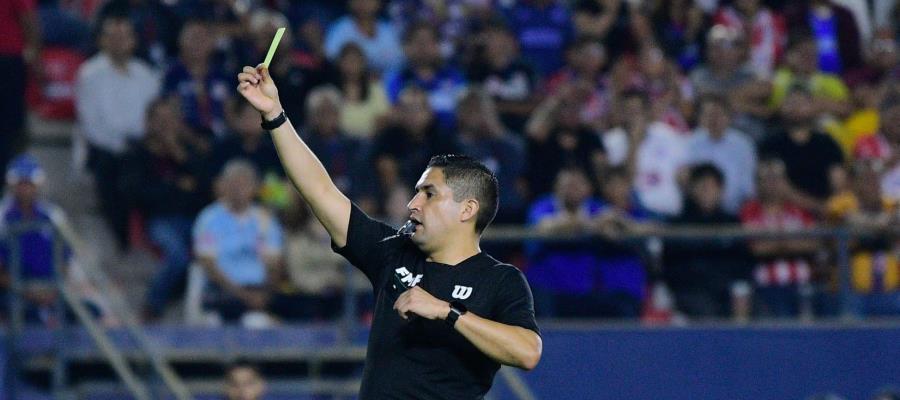 Designan árbitros para duelos de ida de semifinales de Liga MX