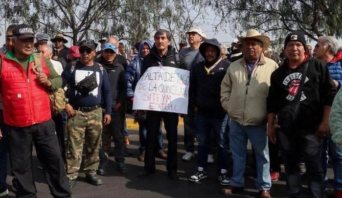 Bloquean trabajadores del SUTEYM Ecatepec por más de 37 horas