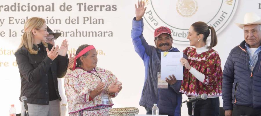 Sheinbaum firma decreto de reconocimiento y restitución de tierras a comunidades rarámuri de Chihuahua