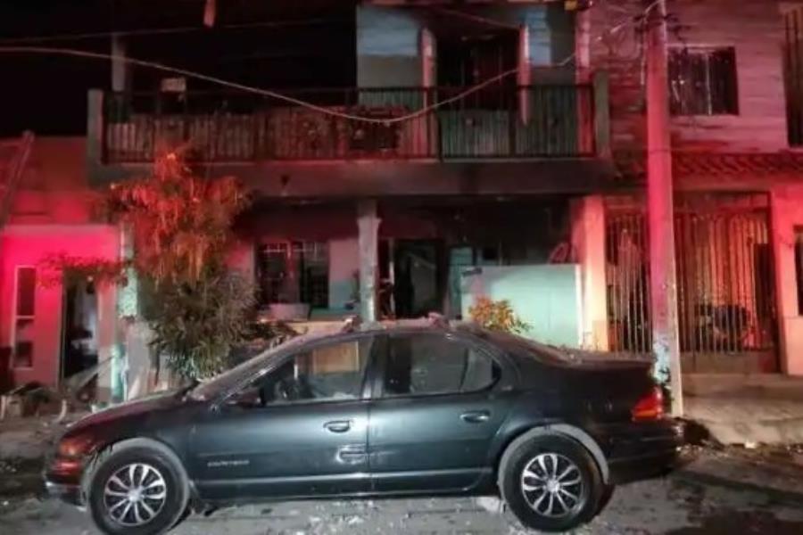 Explota casa llena de pirotecnia, deja un muerto y 7 heridos en Guadalupe, NL