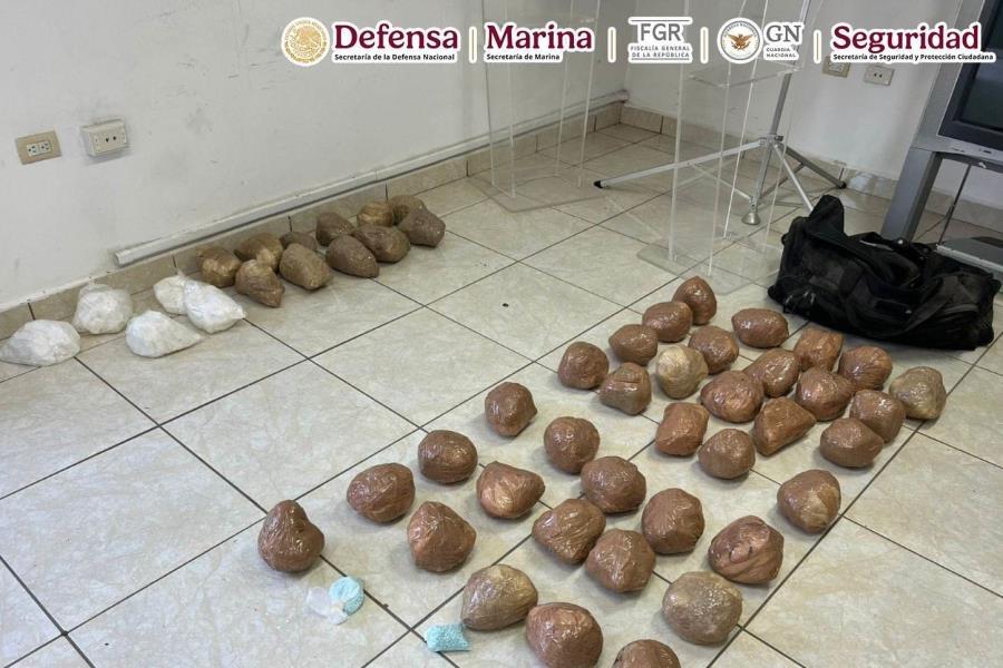 Lo detienen con más de 50 paquetes de pastillas de fentanilo y cristal en Sinaloa