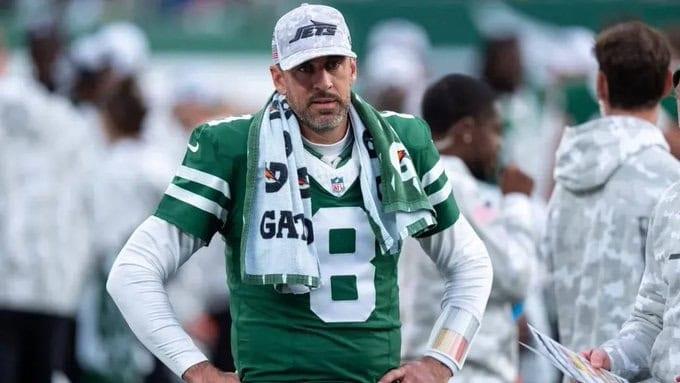 Revela Aaron Rodgers que su carrera como quarterback acabaría este domingo