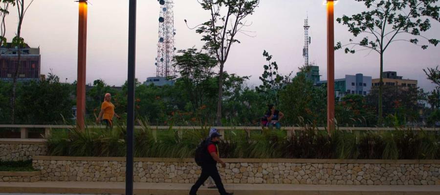 Acusan adeudos subcontratistas del parque lineal del malecón de Villahermosa