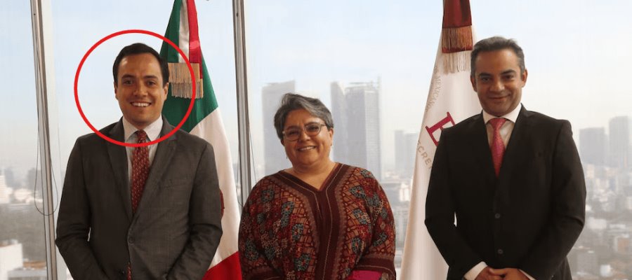 Designan a hijo de Alejandro Encinas subsecretario de Buen Gobierno