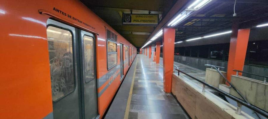 Mujer se suicida en Línea 5 del Metro de CDMX; se arroja a zona de vías Mujer se suicida en Línea 5 del Metro de CDMX; se arroja a zona de vías