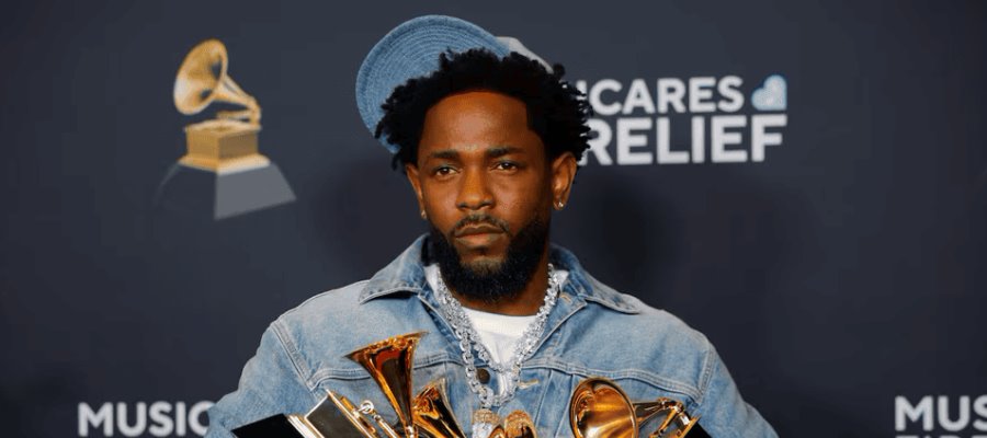 Kendrick Lamar el más premiado de la noche