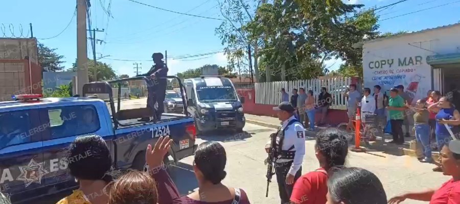 Justicia, son inocentes claman familiares de policías detenidos en Nacajuca en primera audiencia