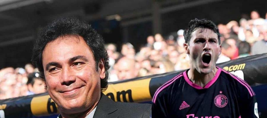 Hugo Sánchez desea suerte a Santi Giménez en el Milán