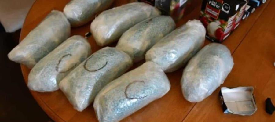 Aprehenden en Arizona a mexicano por traficar 100 mil pastillas de fentanilo en cajas de salsa