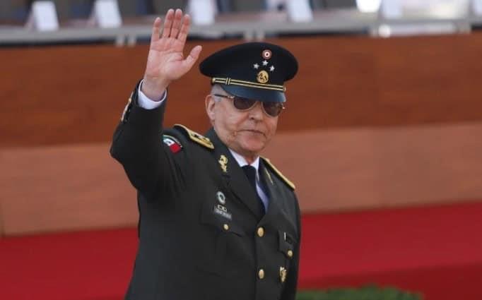 Reaparece General Salvador Cienfuegos en evento de Sheinbaum