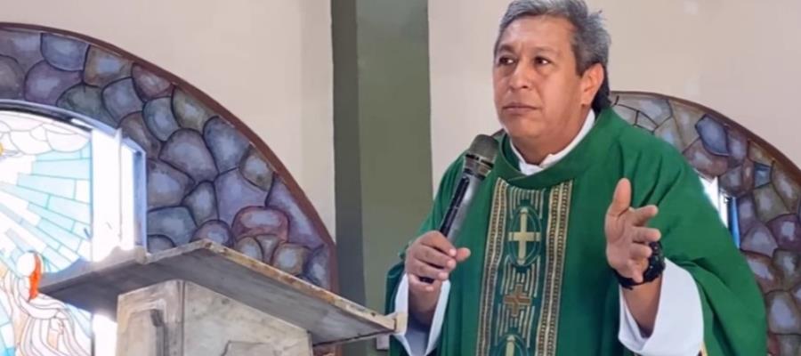 Si sabes que con esa forma de ser estás causando conflicto, cámbiale, papá: Padre Camacho