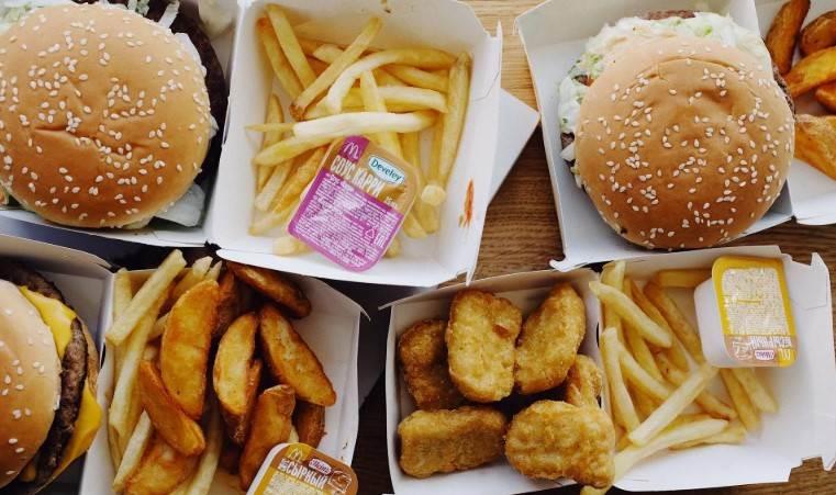 Bajan 2.9% ganancias de McDonalds durante 2024