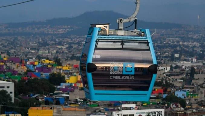 Usuarios del cablebús quedan atrapados en la Línea 2 por más de una hora en CDMX