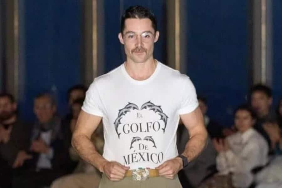 Cierra Patricio Campillo pasarela en Nueva York con playera de El Golfo de México