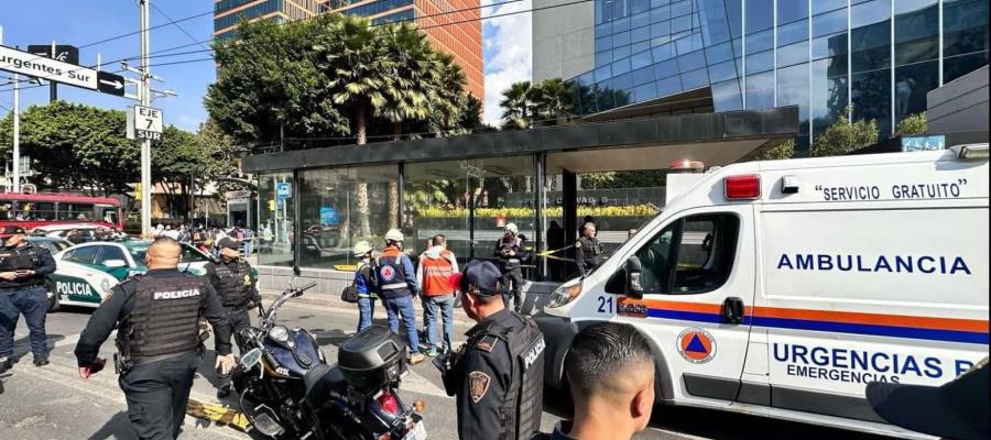 Un muerto y un herido deja balacera afuera del Metro Insurgentes Sur