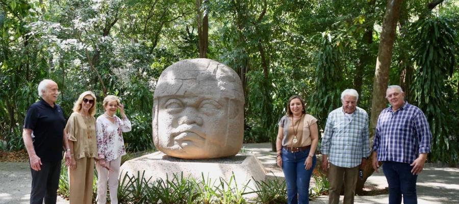 Felipe González, expresidente de España recorre el Parque Museo La Venta