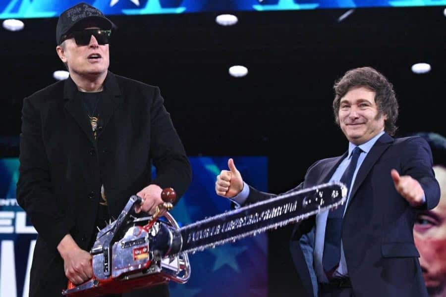 Dedica Iglesia homilías y oraciones al eterno descanso de Benedicto XVI