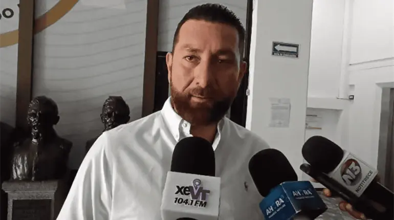 Miguel Moheno se mantiene como coordinador del PVEM en el Congreso