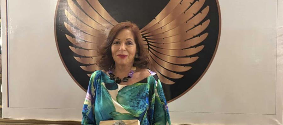 Fundación con sede en India galardona a corresponsal de Telereportaje en El Vaticano