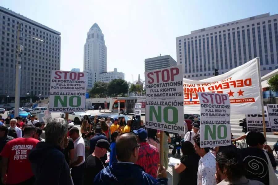ICE realiza redada migratoria en Los Ángeles, California; reportan 45 detenidos ICE realiza redada migratoria en Los Ángeles, California; reportan 45 detenidos