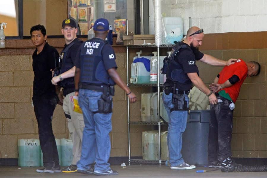 “No es con redadas, ni violencia”: Sheinbaum al proponer a Trump una reforma migratoria integral