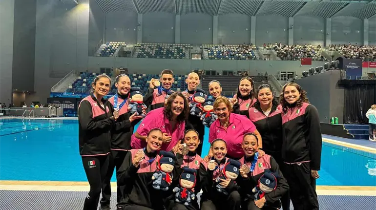 Selección nacional de natación artística gana bronce en Copa del Mundo en China