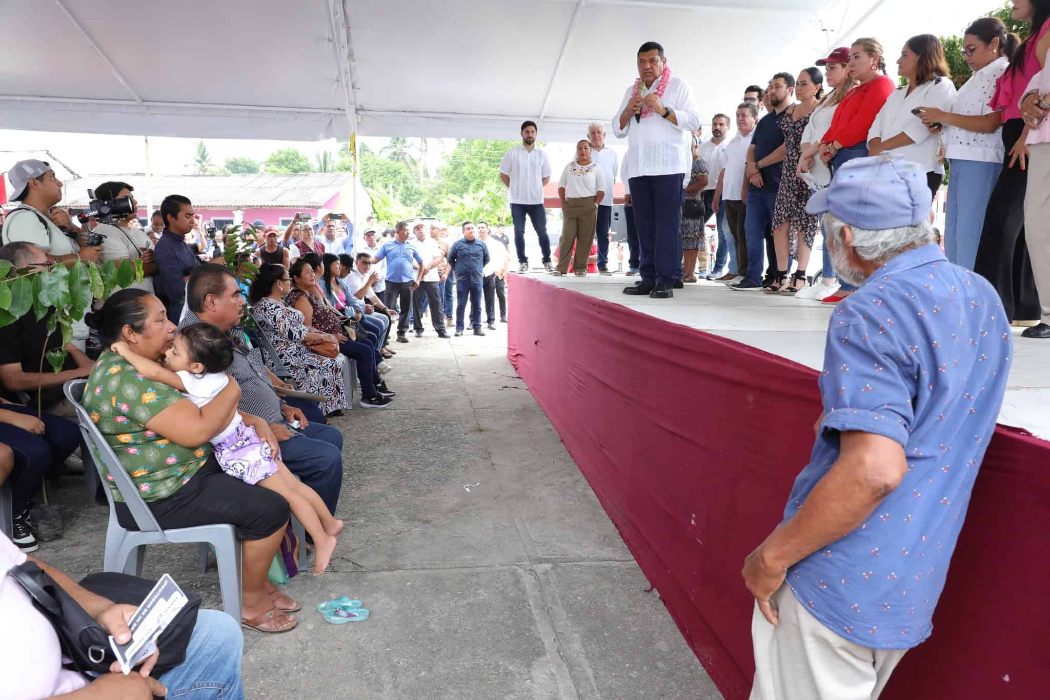 Tiendas del Bienestar también surtirán medicamentos: Gobernador de Tabasco