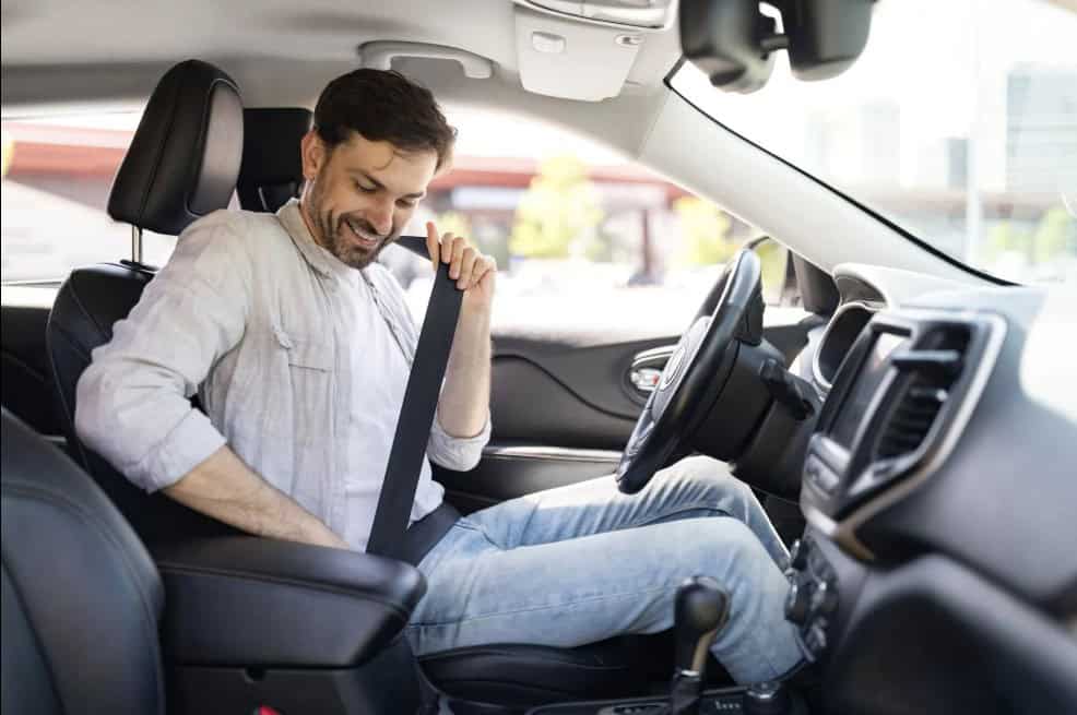 Por falla en cinturón de seguridad, Profeco llama a revisión a más 25 mil vehículos de Volkswagen