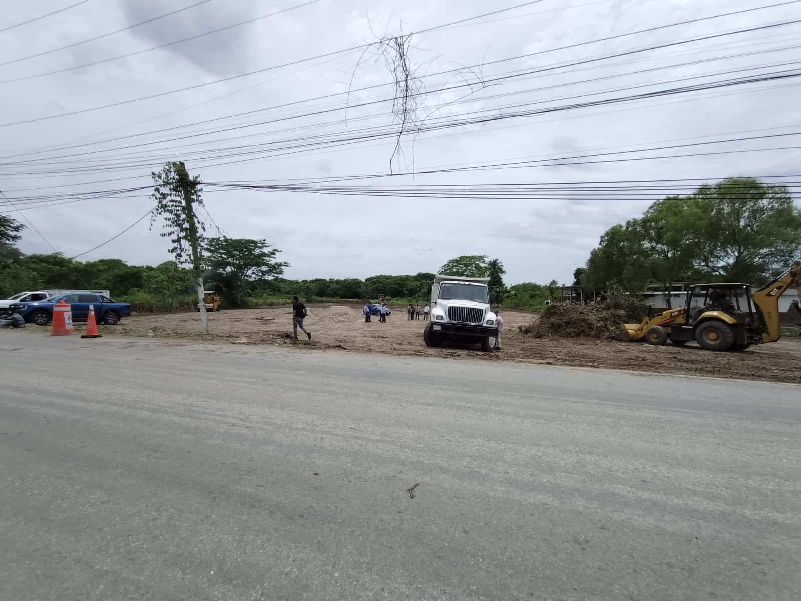 Inicia preparación de terrenos para albergar la subestación eléctrica de Nacajuca