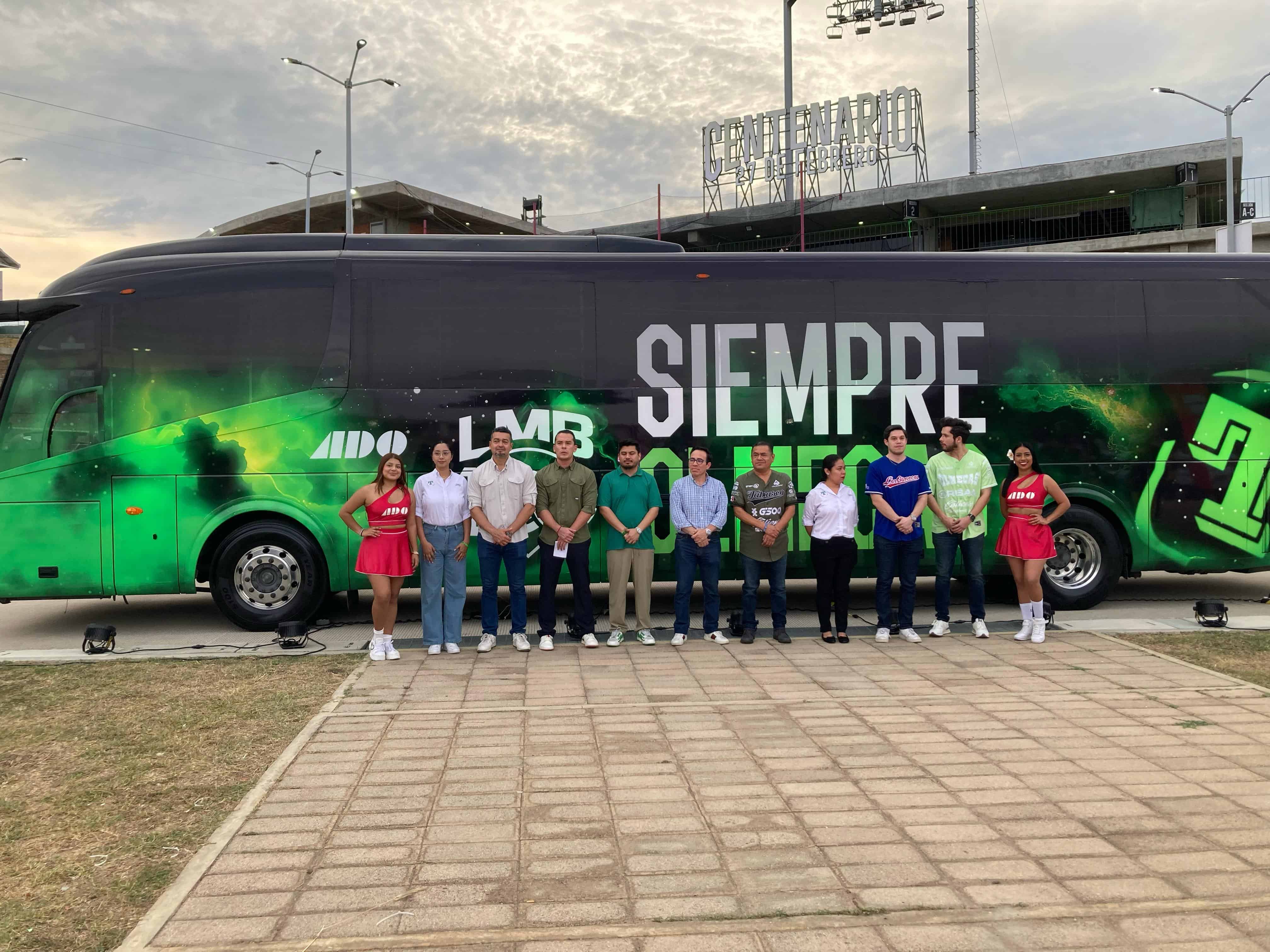 ADO y Olmecas presentan el autobús oficial del equipo