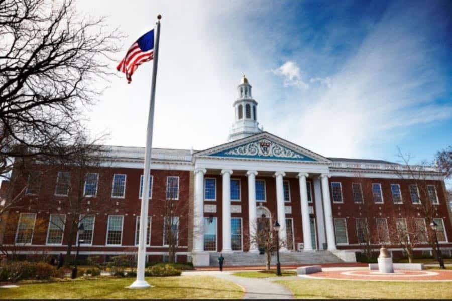 Trump anuncia la posibilidad de llegar a un acuerdo con Harvard la próxima semana