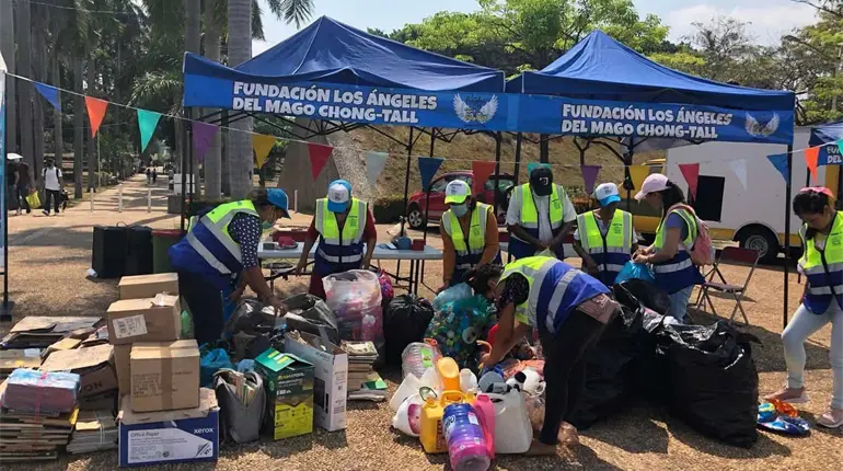 Fundación “Los Ángeles del Mago Chong-Tall” inicia campaña de reciclaje con causa
