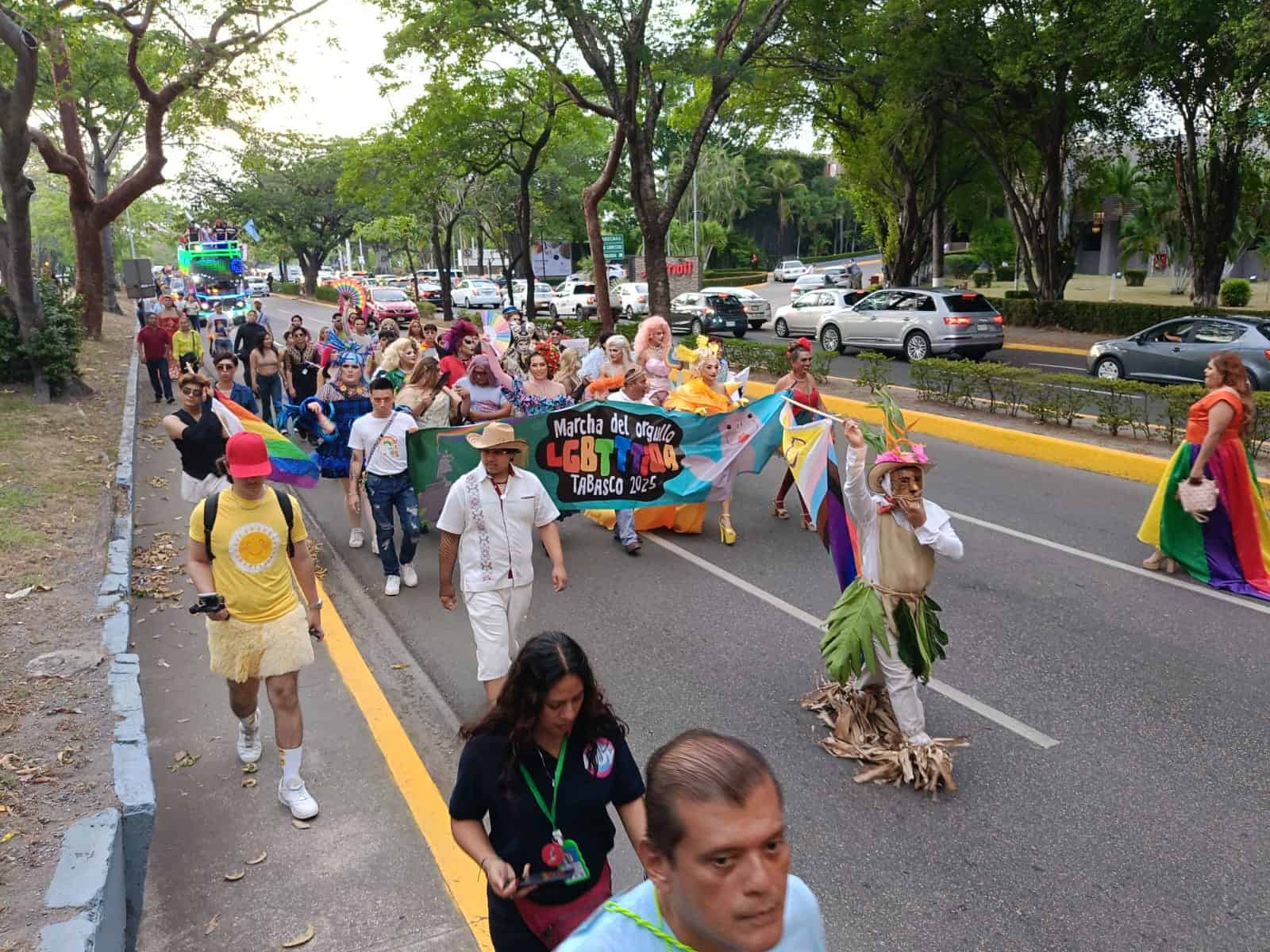 Realizan en Tabasco la Marcha del Orgullo LGBTTTIQ+