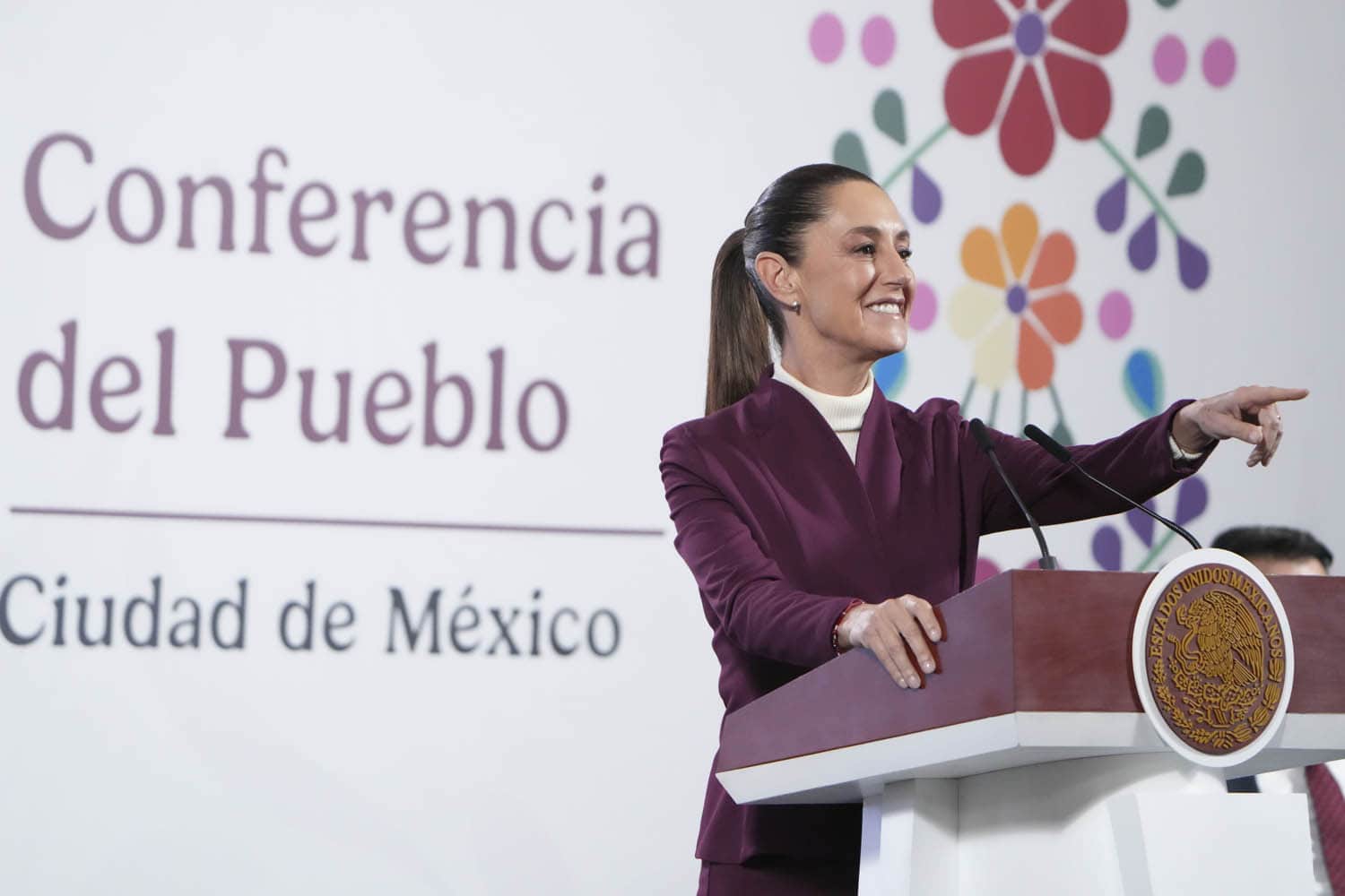 Un buen juzgador no se define por toga y birrete; será Congreso quien decida si la usan o no: Sheinbaum
