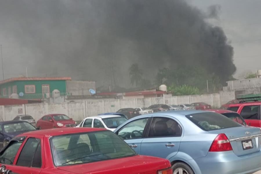 Se registra intenso incendio en los límites de Centro con Cunduacán