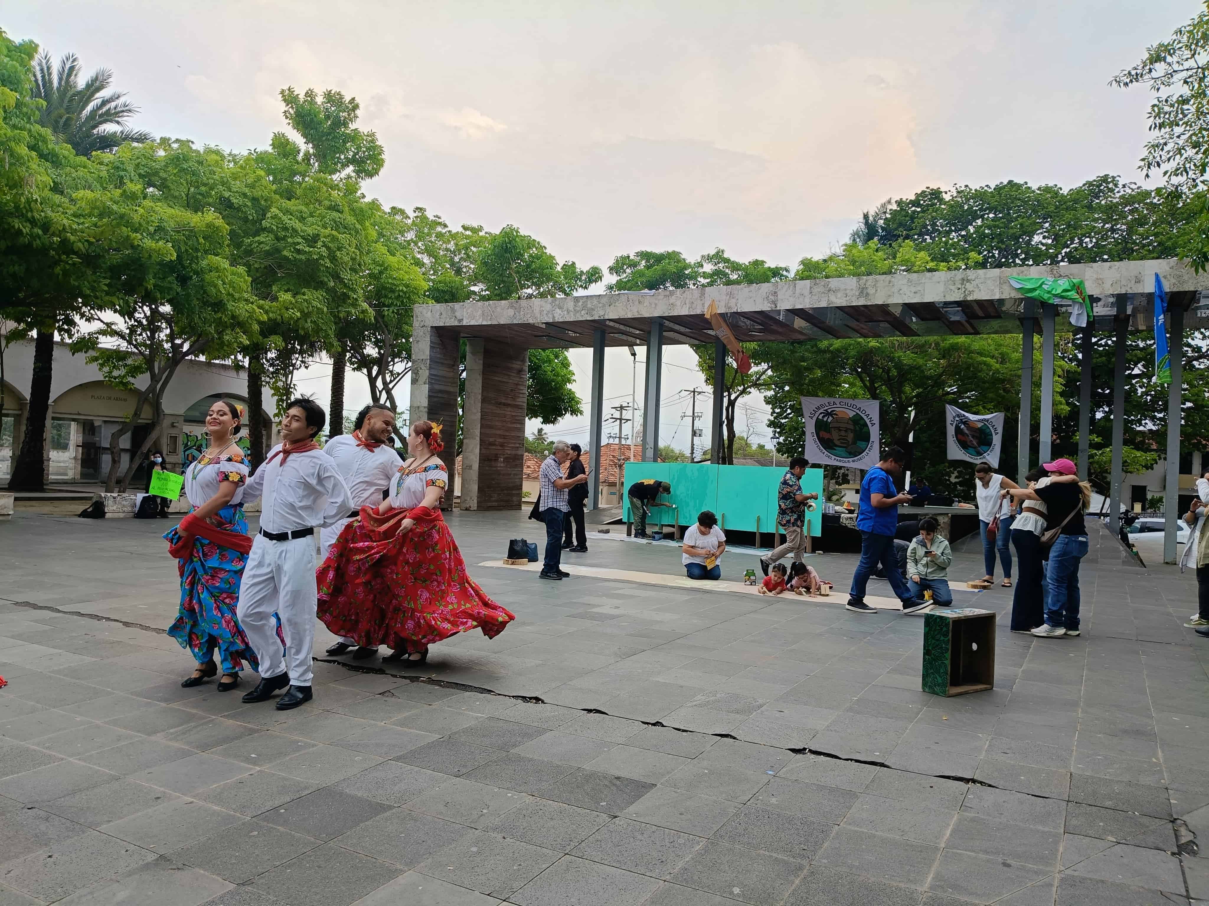 Convocan a valla humana alrededor del Parque Museo La Venta