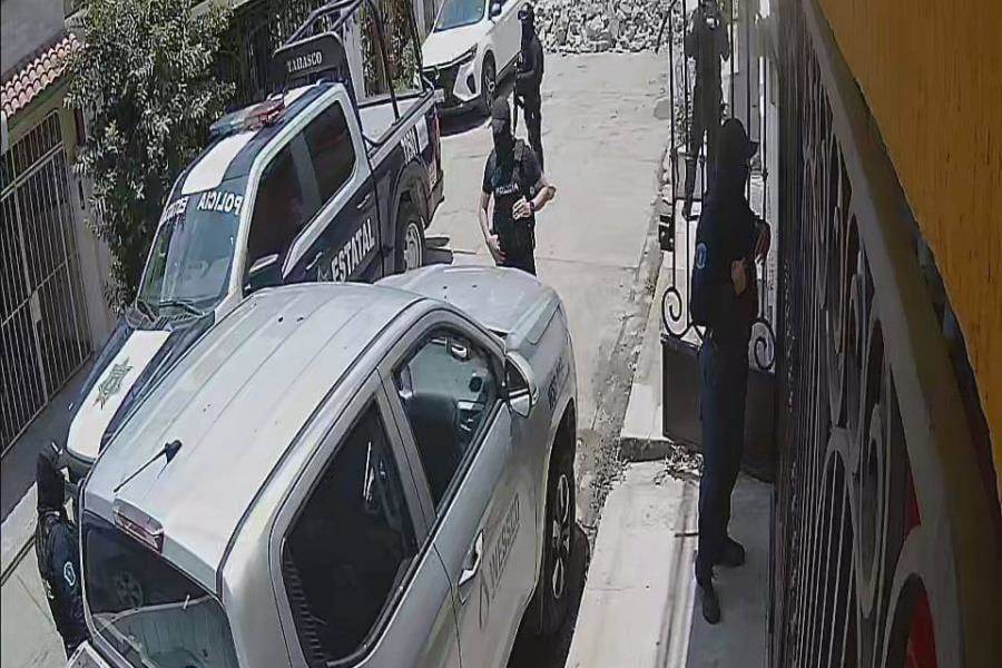 Asegura FIRT Olmeca 2 camionetas con reporte de robo durante cateo en Fraccionamiento Carrizal