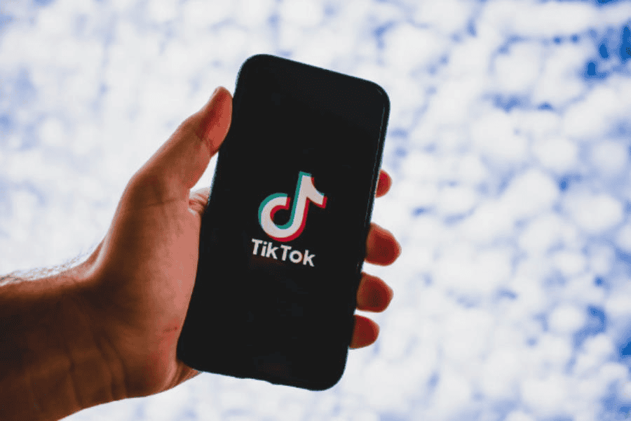 Trump afirma que encontró comprador para TikTok y lo dará a conocer en dos semanas