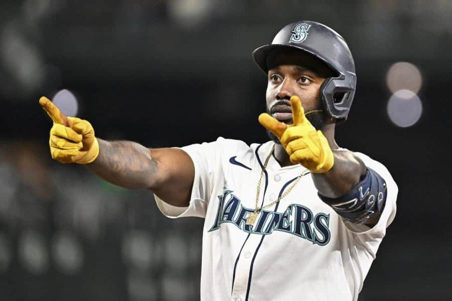 Randy Arozarena conecta su cuadrangular 100 en Grandes Ligas