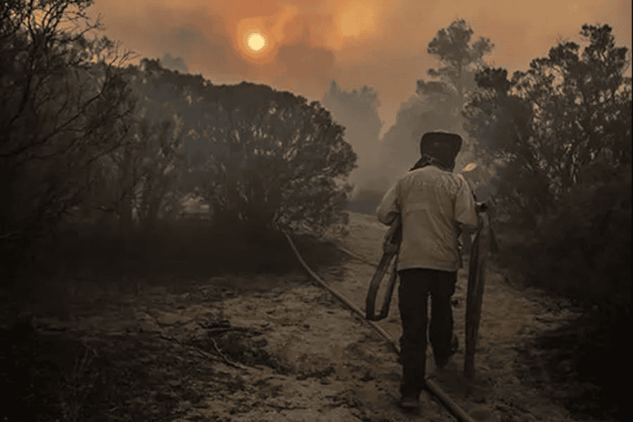 Envía México 101 combatientes y técnicos a Canadá para ayudar en el combate de incendios forestales