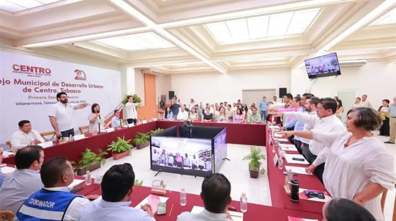 Sesiona Consejo Municipal de Desarrollo de Centro y presentan instrumentos claves para el municipio